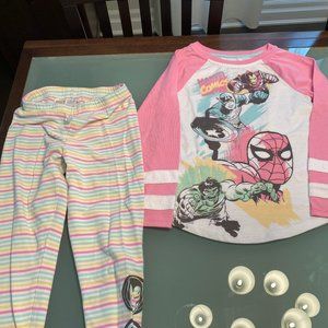 2 sets of girls size 7 jammies - Disney & Carters